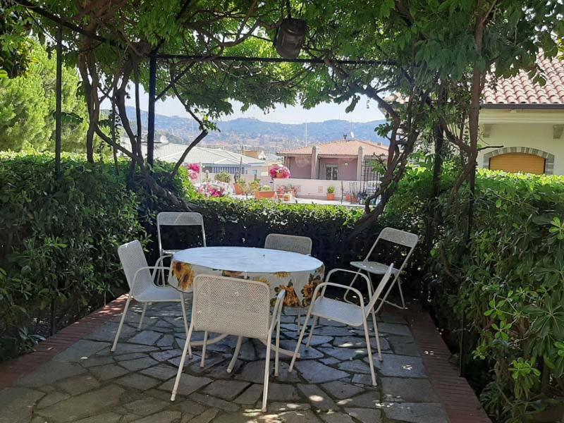 Casa Gazzano Villa Imperia Eksteriør billede